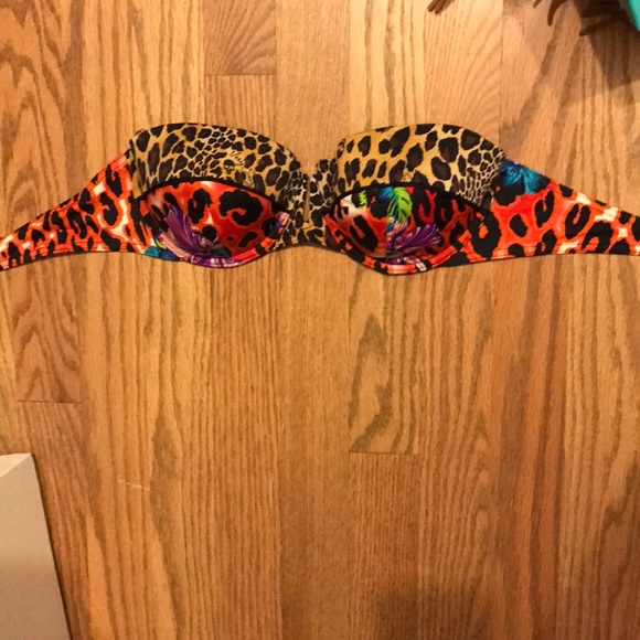 Victoria's Secret Other - Victoria's Secret bathing suit top